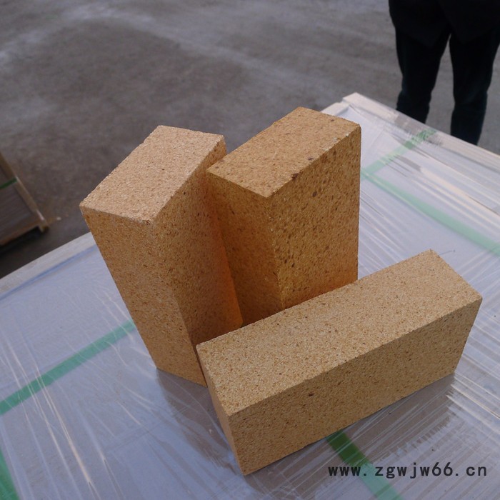 顺泰恒**供应高铝砖、铁包砖  专业生产炼铁用耐火材料 标准粘土砖  粘土砖图3