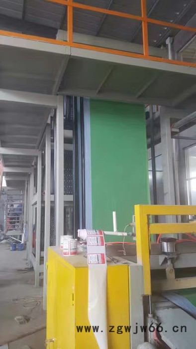 博文防水材料强力交叉膜快速反应粘快速反应型强力交叉膜自粘防水卷材图3