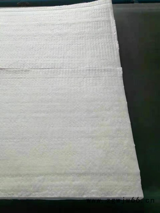 公司专业生产各种保温材料，硅酸铝针刺毯 管壳图2