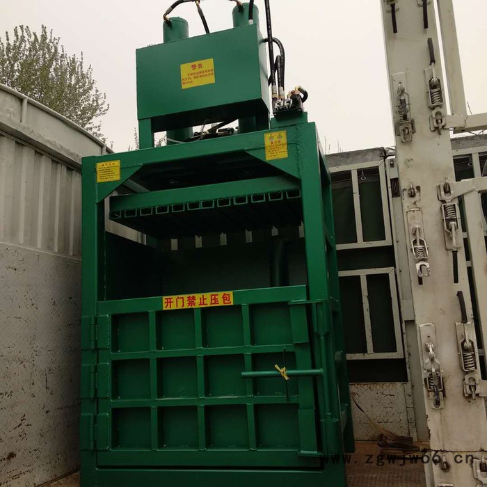 湖北机油桶压扁机 防水材料油桶打块机 启航纸箱打块机价格图3