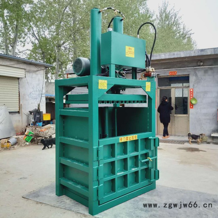 湖北机油桶压扁机 防水材料油桶打块机 启航纸箱打块机价格图8