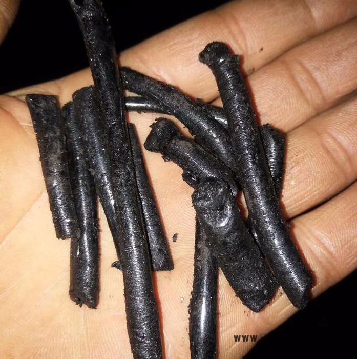 国标中温沥青可用于沥青漆,防水材料专用沥青**,质量保障。图2