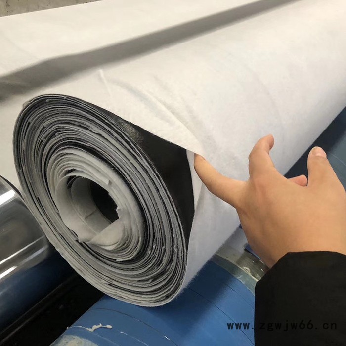 大量供应原料防渗土工布 两布一膜一布一膜防水材料 防水土工布厂家图3