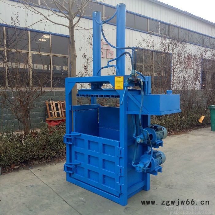 立式易拉罐压块机 立式废塑料打包机 保温材料打包机科博图5