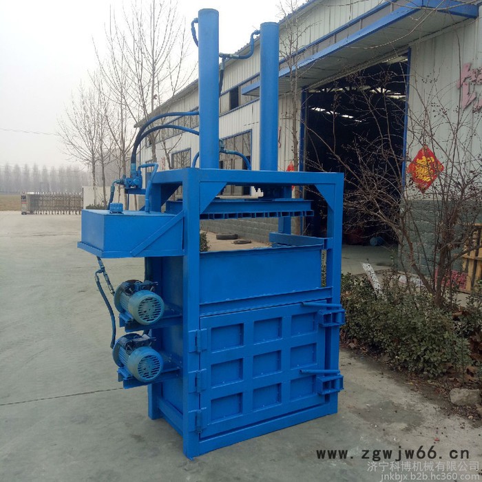 立式易拉罐压块机 立式废塑料打包机 保温材料打包机科博图6