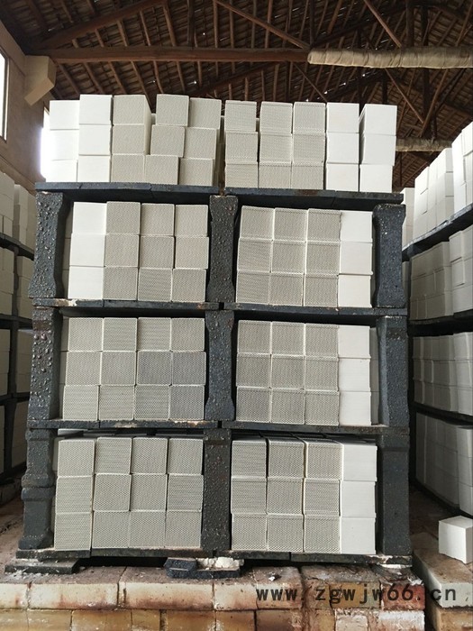 供应刚玉质蜂窝陶瓷蓄热体等蓄热式烧嘴填充耐火材料图2