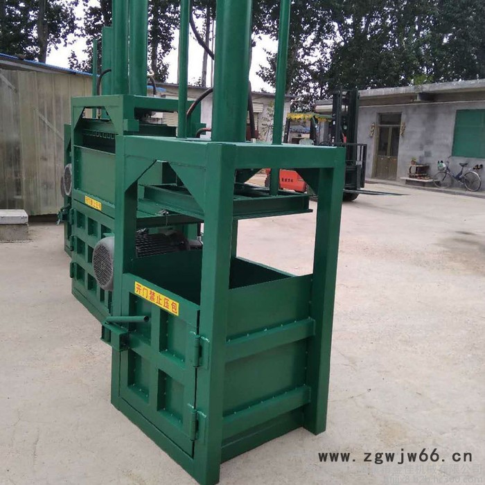 保温材料打包机 矿泉水瓶压缩机 编织袋打包机图5