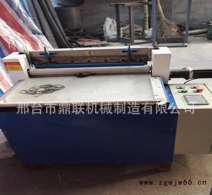 裁剪聚乙烯涤纶防水防潮材料机 数控卧式自动进料裁断切断机图2