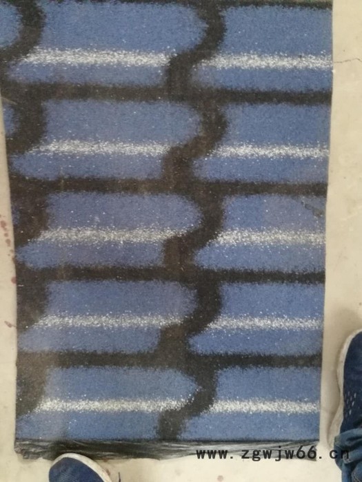 彩色沥青瓦防水卷材 规格齐全 耐腐蚀 山东防水厂家 沥青瓦 防水、防潮材料图3