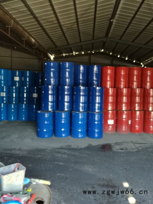 供应聚氨酯冷库喷涂保温材料 冷库保温发泡图4