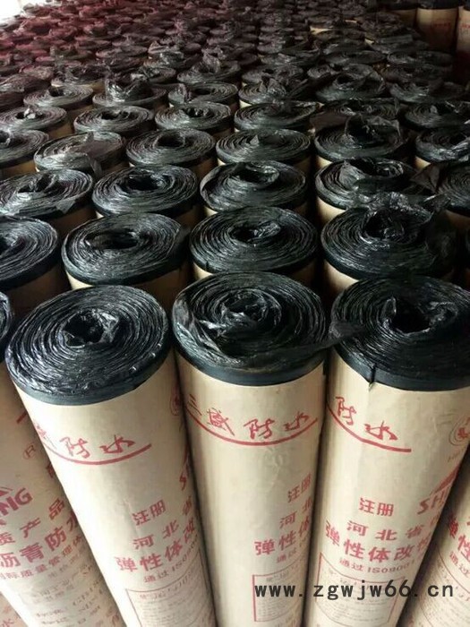 三盛防水材料3mm厚聚酯胎SBS卷材,粘接力强,立壁5米不掉。国标原生料耐老化使用寿命长全国**的防水企业图4