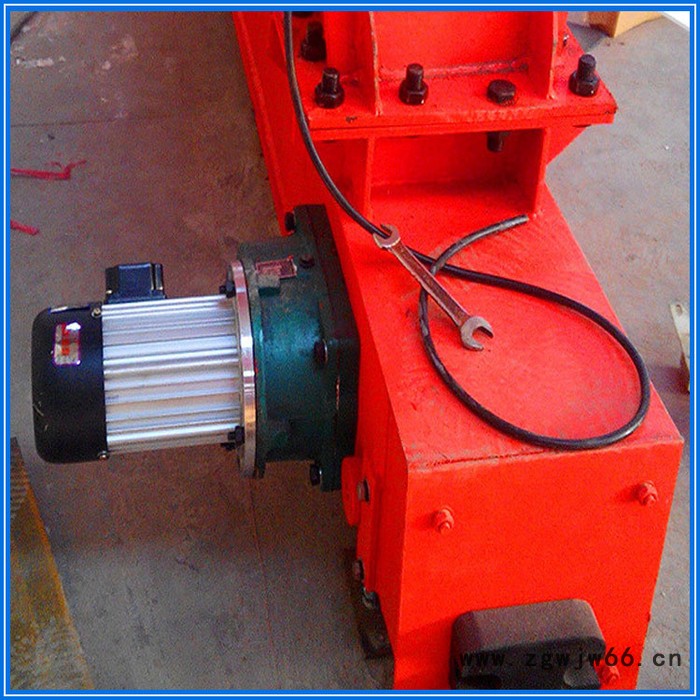 求购起重电机 变频起重电机 起重电机价格 山东新泰力源起重设备图3