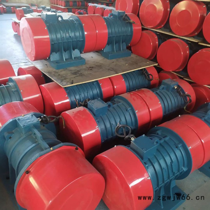 阿里地区工业振动电机 三相异步振动电机 新乡宏达 库存充足当天发货图7