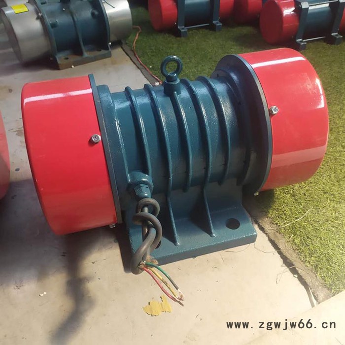 阿里地区工业振动电机 三相异步振动电机 新乡宏达 库存充足当天发货图5