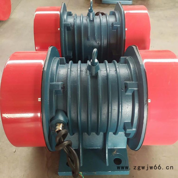阿里地区工业振动电机 三相异步振动电机 新乡宏达 库存充足当天发货图6