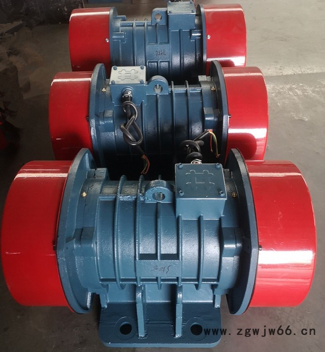 供应宏达ZW振动电机 ZW平板振动器 ZW-20-2振动电机 附着式平板振动器图2