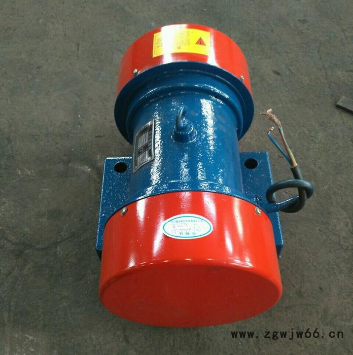 新联YZS-30-4新乡新联振动 三相异步振动电机 非标定制振动电机图2