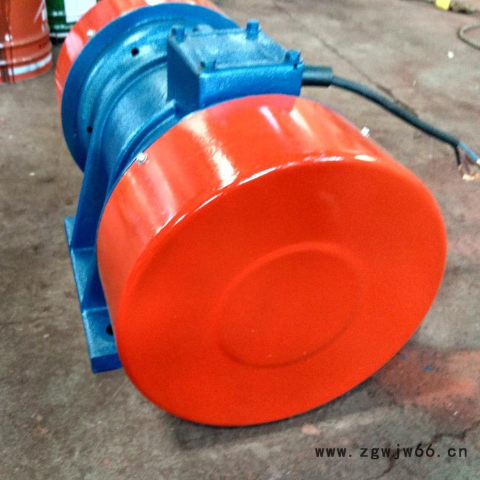 ** VB-552振动电机 卧式振动电机 新乡市新联振动图3