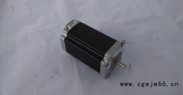 定制57方形系列混合式步进电机图2