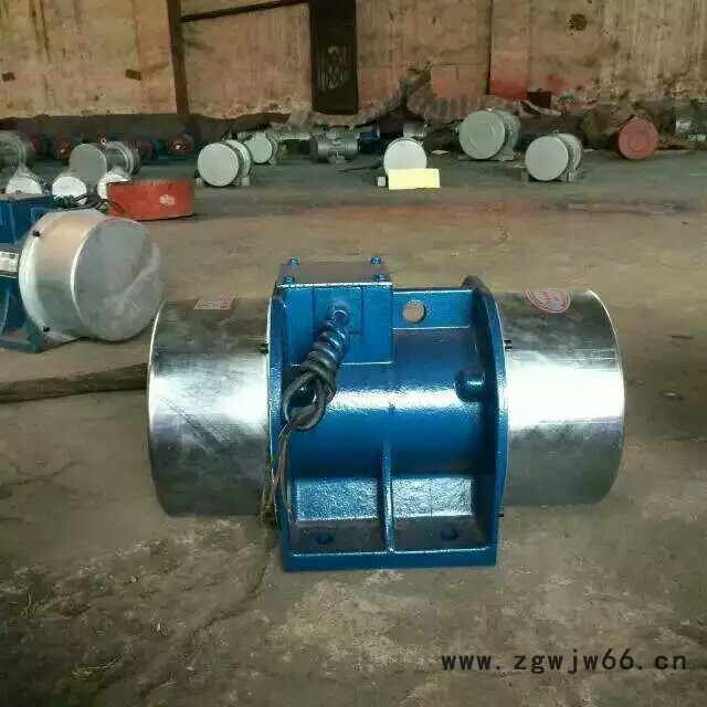 【宏达振动】供应宏达TZD振动电机 TZD21-2C振动电机 振动电机生产厂家图2