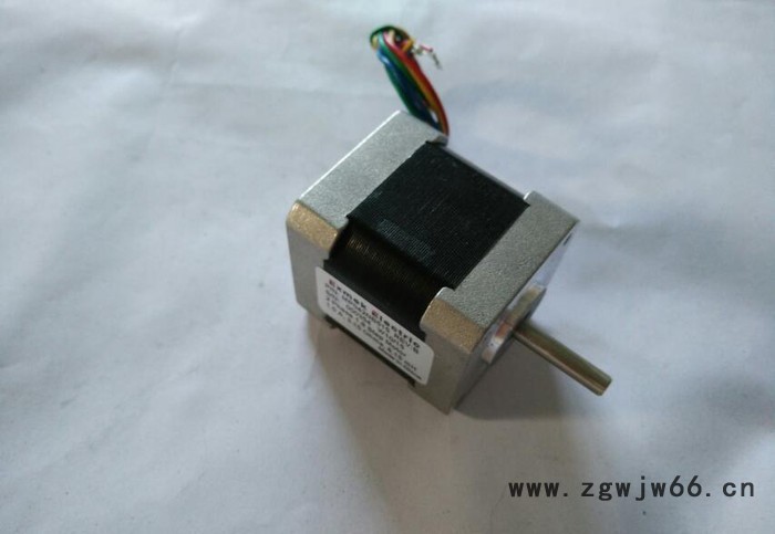 直销 MP042NB515混合式步进电机图2