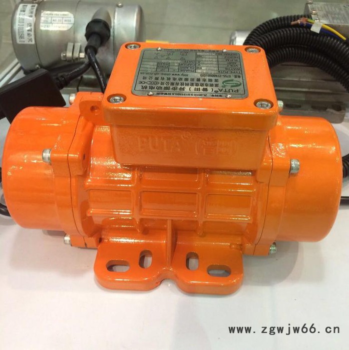 普田PUTA100/3 振动器 振动电机图2