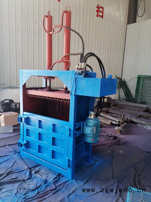 石成金 家用电双电机立式打包机 山东立式打包机 纸壳打包机废纸壳立式打包机 立式液压打包机 服装废金属打包机**图7