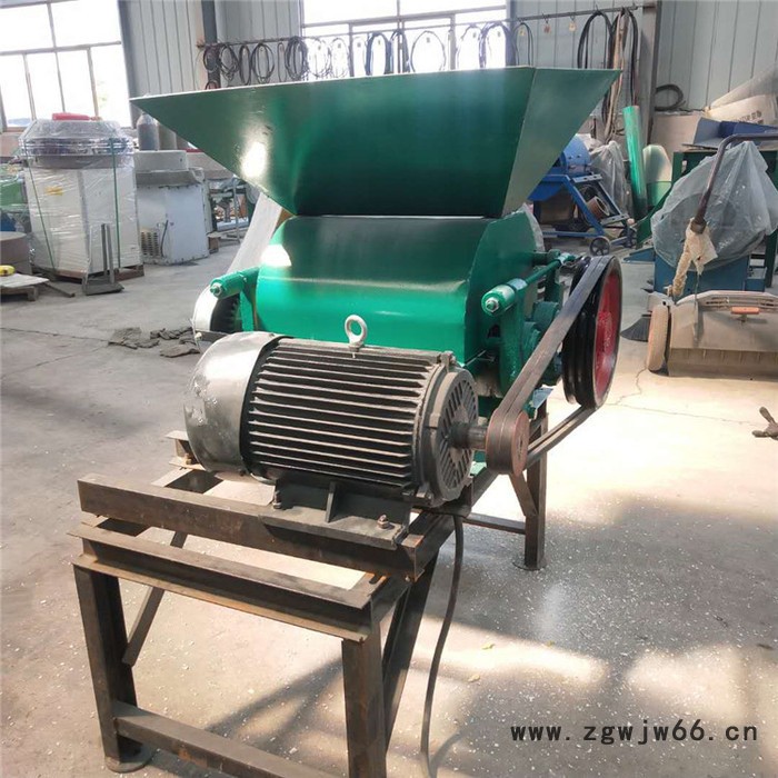 信达供应花生轧胚机 家用电机式杂粮破碎机 对辊破碎机图4