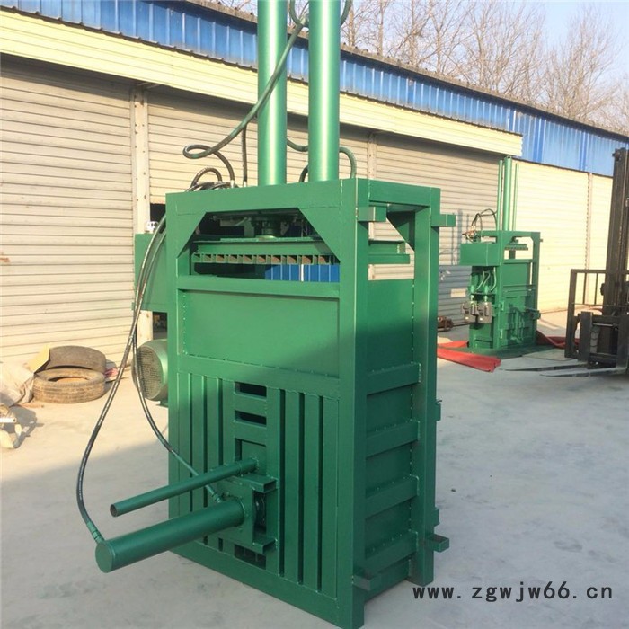 旧报纸压块机图片 富兴定做双电机家用电打包机 药材压块机视频图6