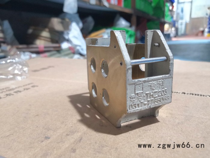 华海THZ203直流电机刷架 碳刷架 进口刷握 碳刷握 电机刷架厂家图3