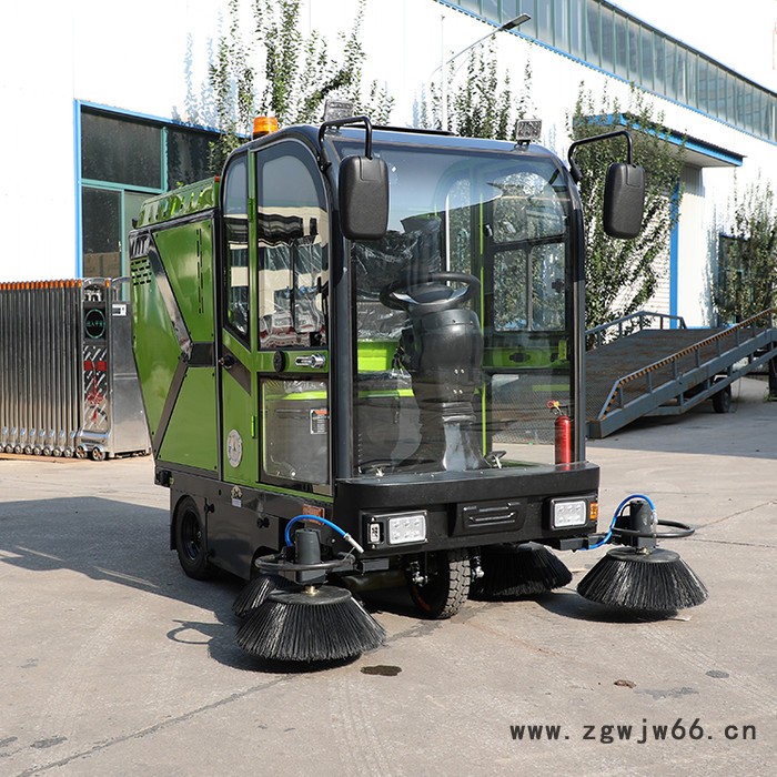 山东 电动式扫地机 新疆三轮座驾扫地机 洒水扫地车 无刷电机扫地车 雾炮降尘车图3