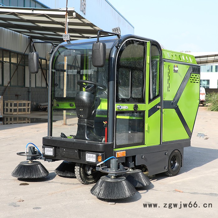 山东 电动式扫地机 新疆三轮座驾扫地机 洒水扫地车 无刷电机扫地车 雾炮降尘车图4