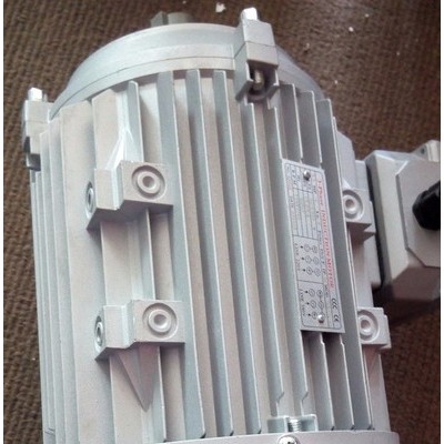 大量供应三相异步电动机Ｙ２－１３２Ｓ１－４－５．５ＫＷ 异步电机