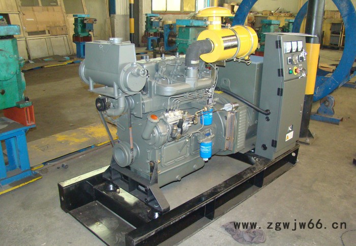 潍柴华东75KW船用发电机组配6105带船检证书 无刷电机图2