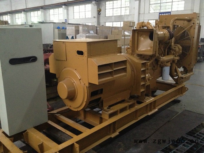 供应二手卡特比勒柴油发电机组276KW急售美国进口柴油大电机组图3