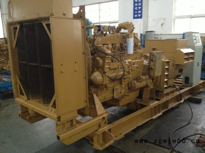 供应二手卡特比勒柴油发电机组276KW急售美国进口柴油大电机组图2