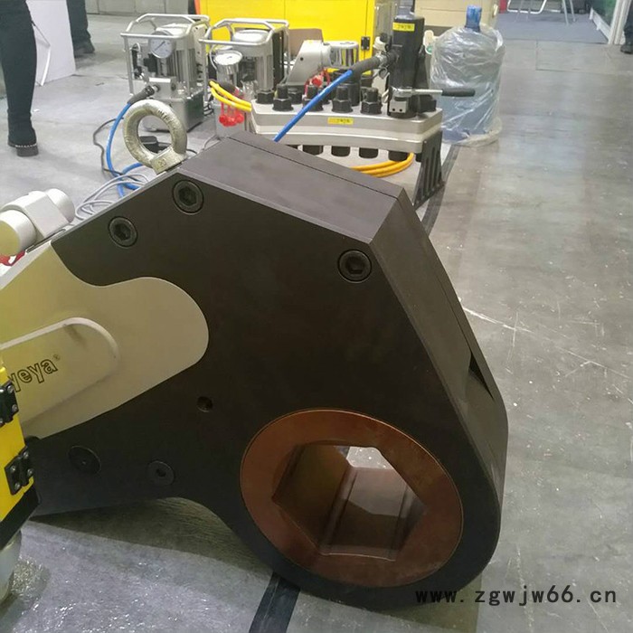 电动液压扭矩扳手液压装置紧固件装置驱动式液压扭力扳手图2