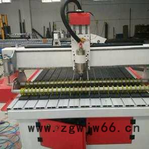 供应伺服三工序橱柜门雕刻机 进口电机衣柜移门开料机 神工高配置套装门切割机图4