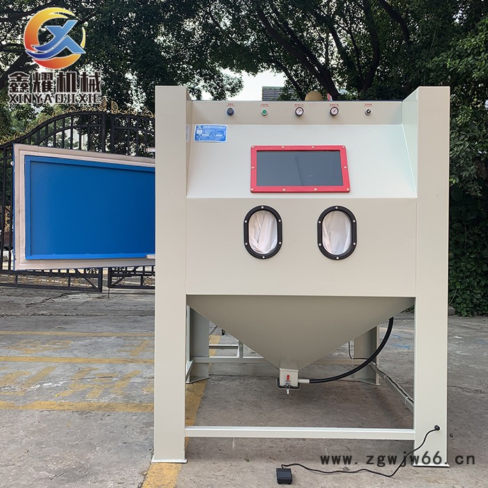 深圳周边手动喷砂机供应箱式手动喷砂机小型手动除锈干式喷沙机五金模具喷砂机图5