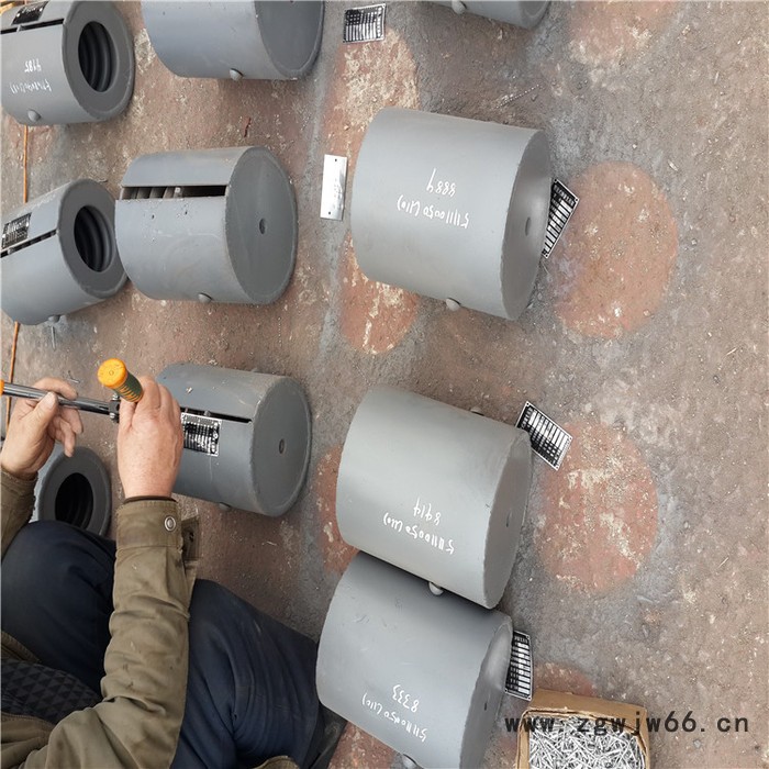 横担弹簧用支吊架 双拉杆弹簧吊架DN200 厂家多年生产图4