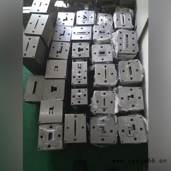 彬喜模具 PVC发泡挤出模具 pvc异型材模具  ABS挤出模具 挤出模具 五金模具、模具树脂图6