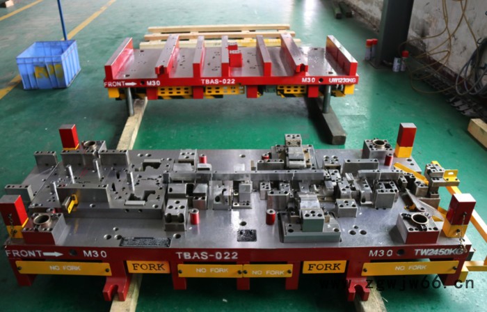 五金模具那家好，首先东莞市蚂蚁模具图2