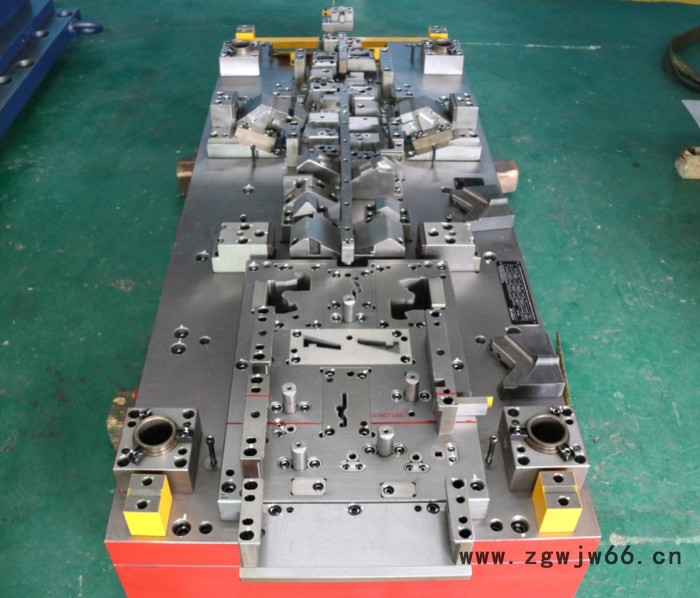 五金模具那家好，首先东莞市蚂蚁模具图3