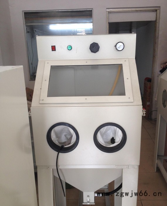 东莞小型手动喷砂机 珠海除锈喷砂机 山西五金模具喷砂机图3