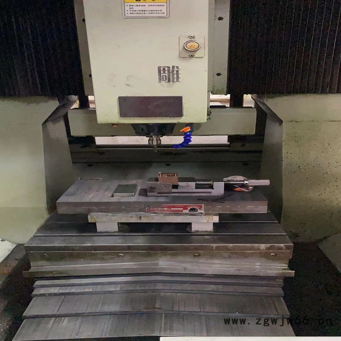 二手北京精雕机CarverS400 工厂设备转让二手精雕雕刻机 五金模具加工机床图2