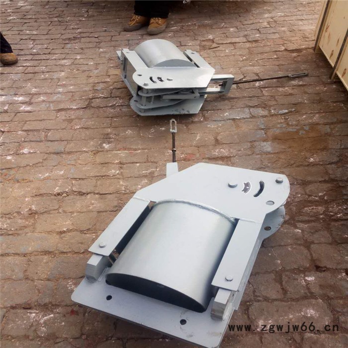 齐鑫C9 竖直座式恒力弹簧吊架 水平座式恒力弹簧吊架 水平座式恒力弹簧支架 吊耳式恒力弹簧吊架 发电厂配件图4