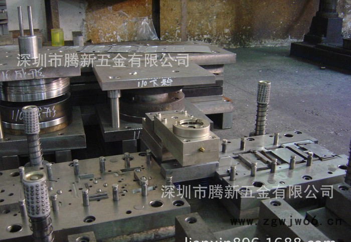 冲压模，冲压模具 IT模具 五金模具，精密冲压模图3