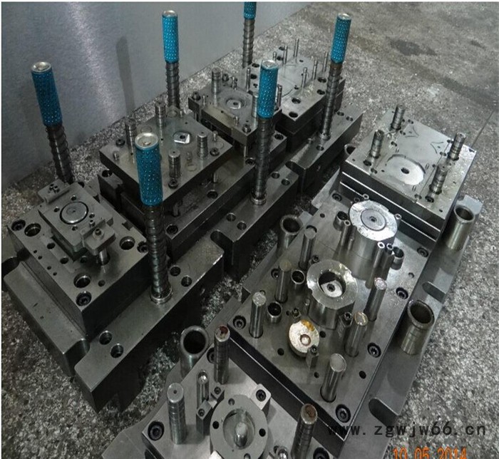 招聘五金模具师傅熟悉连续拉伸模图3