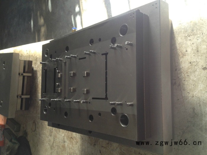 供应东莞市太升模具冲压产品五金模具制作冲压产品生产图2