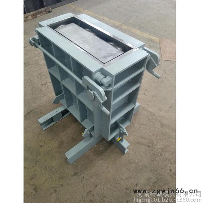 精诚模具长期**供应五金模具U200型、U150型、U300型  树脂混凝土排水沟模具图4